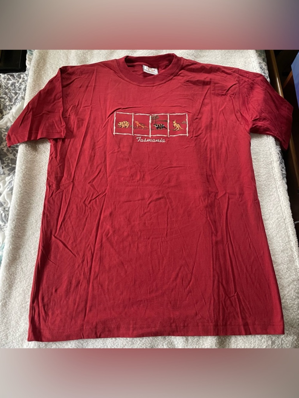 Vintage The Tasmanian Topsco Embroidered Souvenir Unisex T-Shirt from Australia
